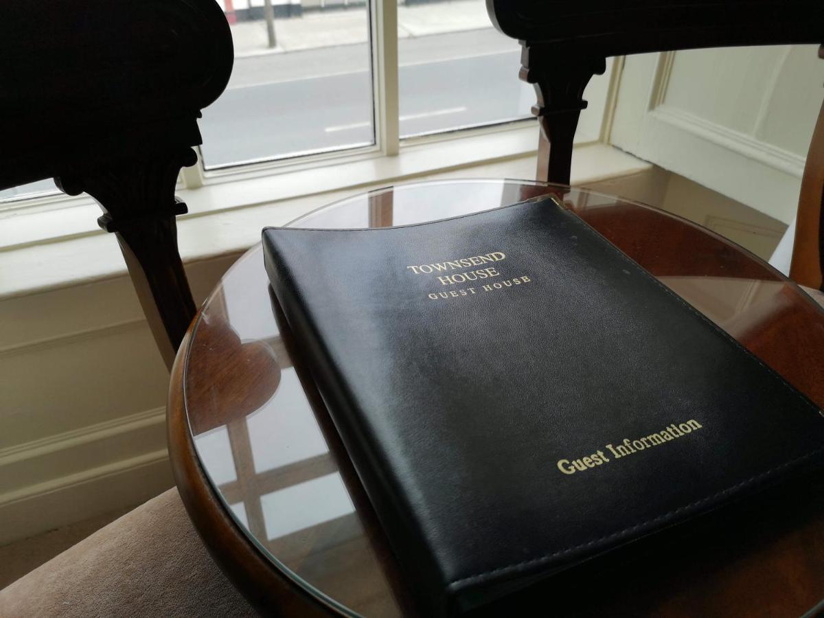 Townsend House Guest House バー エクステリア 写真